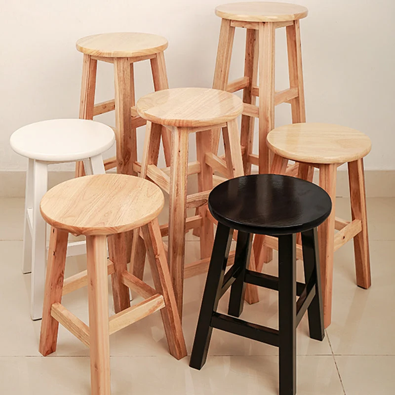 Moderne armloze, rugloze tegenkruk, houten huishoudbarkruk met pedaal Clearhalo