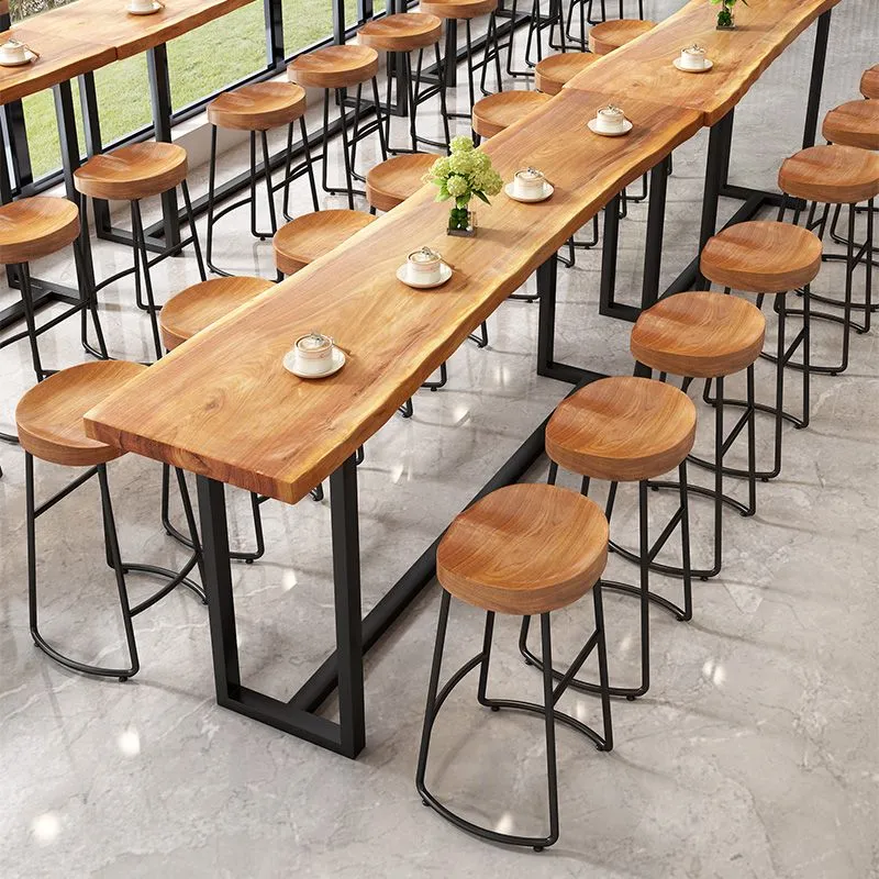 Moderne armloze rugloze tegenkruk, ijzeren keukenbarkruk met houten zitting en pedaal Clearhalo