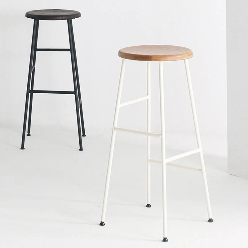 Moderne armloze, rugloze toonbankkruk, stalen dessertwinkelbarkruk met houten zitting Clearhalo