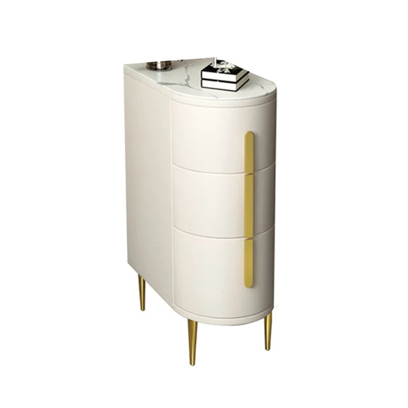 Moderne bijzettafel van 23,5 cm breed x 60 cm hoog met vier goudkleurige metalen poten Clearhalo