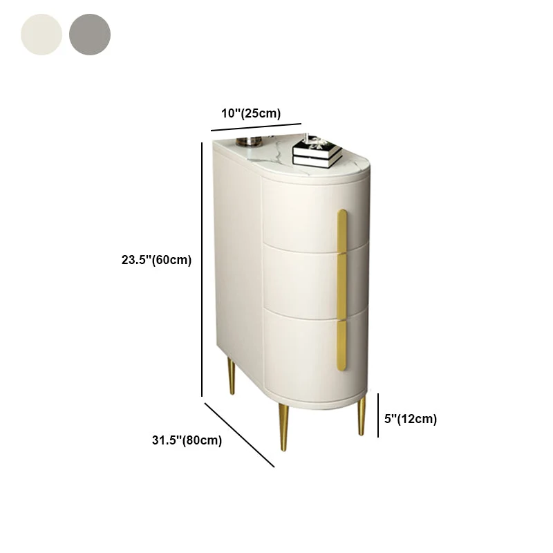 Moderne bijzettafel van 23,5 cm breed x 60 cm hoog met vier goudkleurige metalen poten Clearhalo
