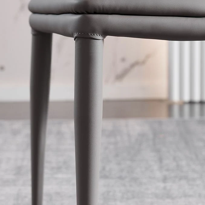 Moderne eetkamerstoelen Armloze stoel voor keuken met metalen poten Clearhalo