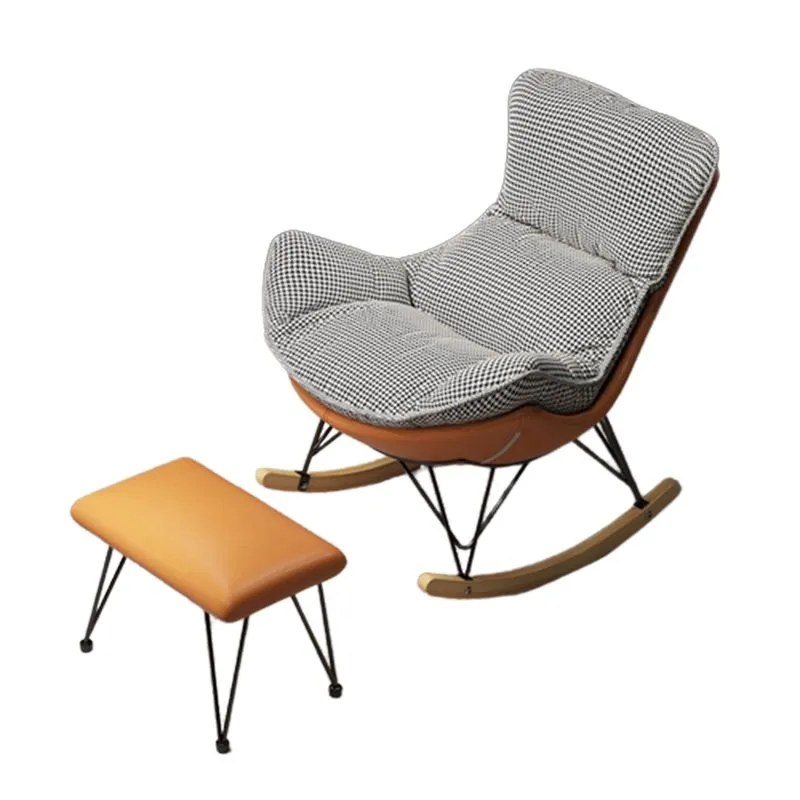 Moderne gestoffeerde schommelstoel met metalen frame en draaistoel met poef Clearhalo