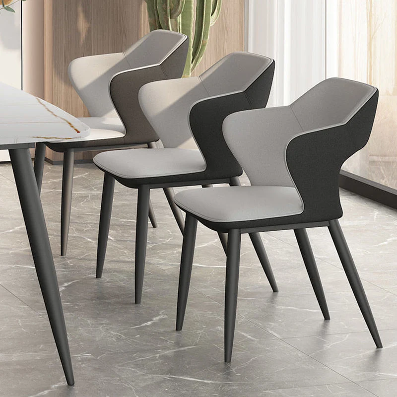 Moderne metalen eetkamerstoel met armleuningen, matte afwerking, eetkamerstoel met open achterkant Clearhalo