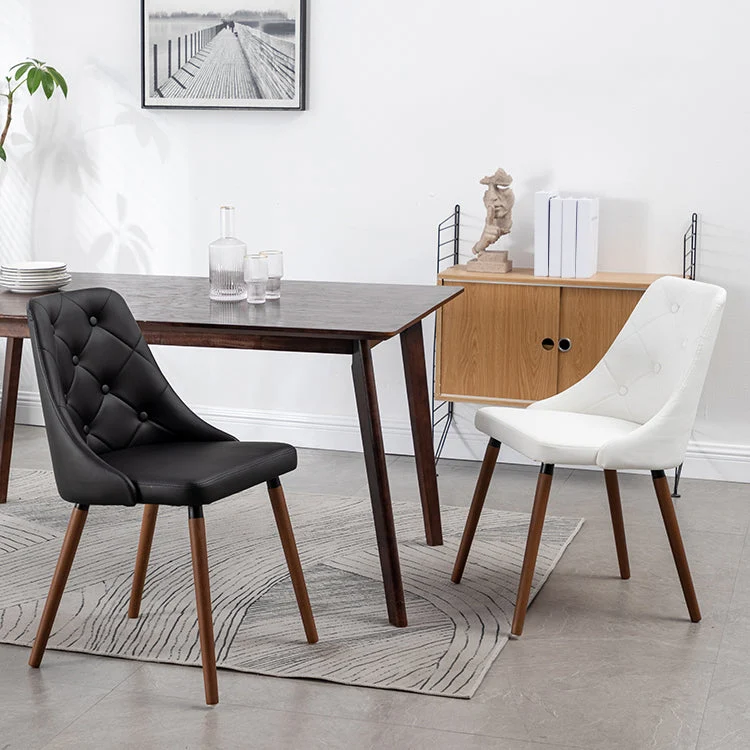 Moderne PU-leren eetkamerstoelen Parsons-meubels met houten poten matte afwerking voor thuis Clearhalo