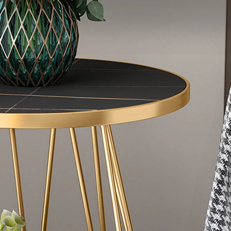 Moderne ronde bijzettafel, bijzettafeltje met goud/zwart metalen frame van 60 cm Clearhalo