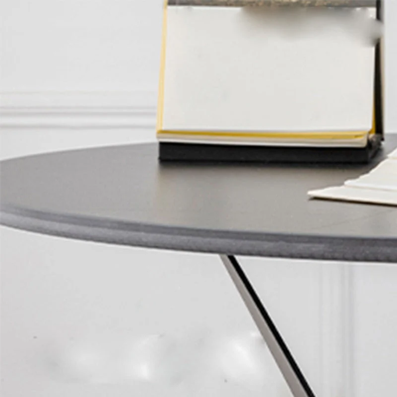 Moderne ronde bijzettafel met leistenen blad en 60 cm hoge metalen abstracte bijzettafel Clearhalo