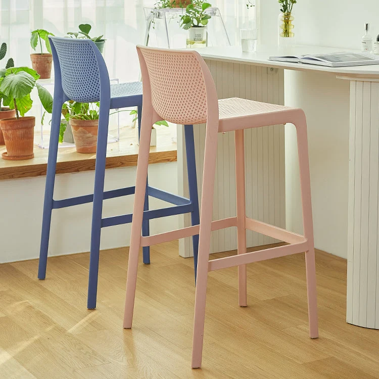 Moderne rugleuning armloze tegenkruk kunststof uitgeholde café-barkruk met 4 poten Clearhalo