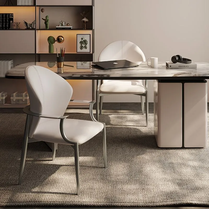 Moderne stijl eetkamerstoel Arm eetkamerstoelen met metalen poten voor keuken Clearhalo