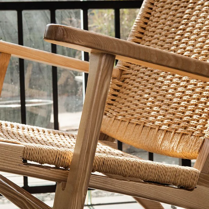 Moderne stijl houten basis schommelstoel vrije tijd chaise luie stoel voor balkon Clearhalo