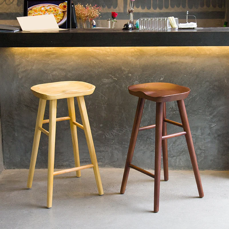 Moderne stijl houten zadelzitbarkrukken Rugloze krukken met houten poten Clearhalo