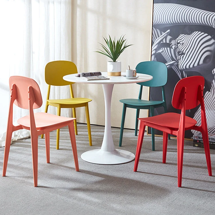 Moderne stijl kunststof eetkamerstoel met open rug voor thuis Clearhalo