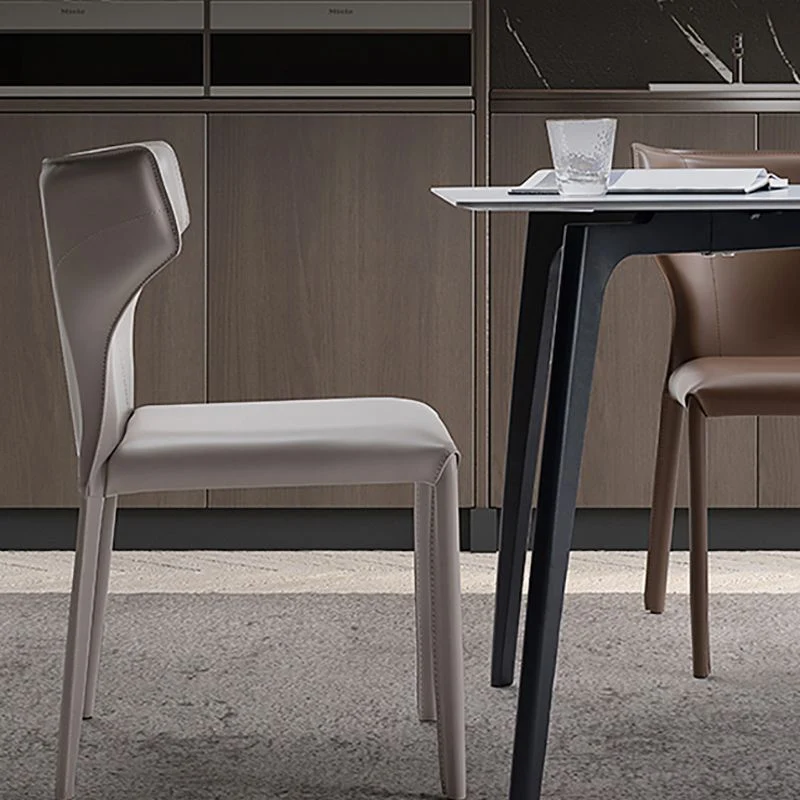 Moderne stijl Wingback eetkamerstoelen kunstleer Home Side Chair Clearhalo