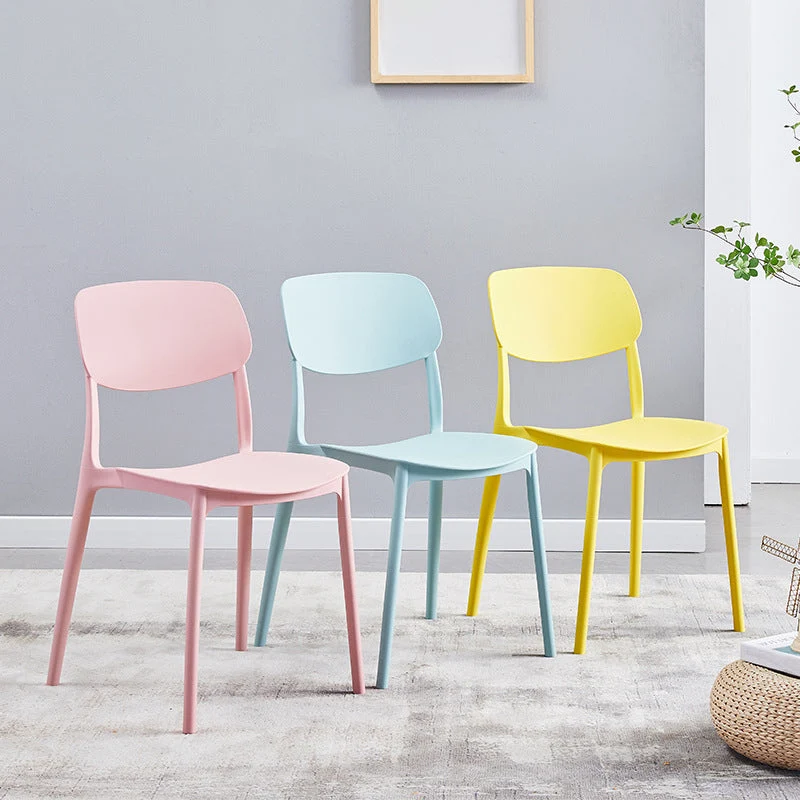 Nordic Glam Style Stoelen Keuken Armloze stoel met plastic poten Clearhalo