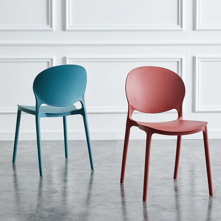Plastic Scandinavische stoel voor binnen en buiten met open achterkant Clearhalo