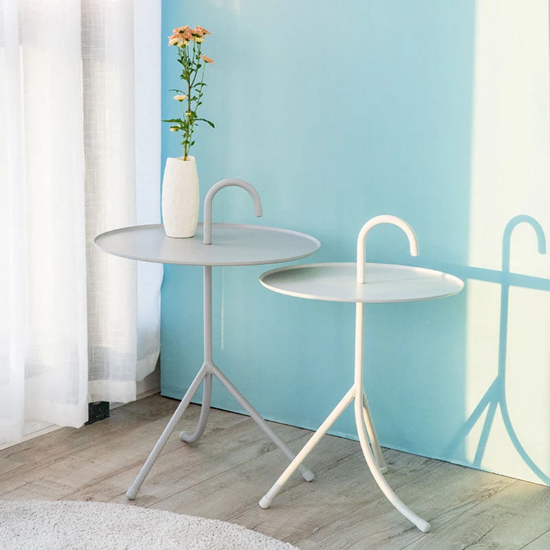 Ronde metalen bijzettafel met 3 poten middeleeuwse moderne stijl Clearhalo