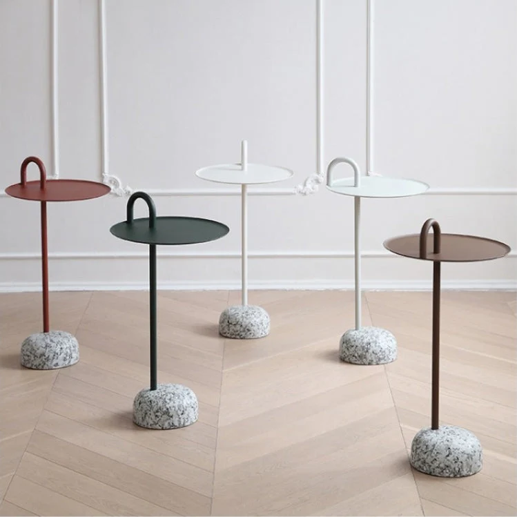 Ronde metalen tafel en stenen voetstuk Basis Bijzettafel middeleeuwse moderne stijl Clearhalo