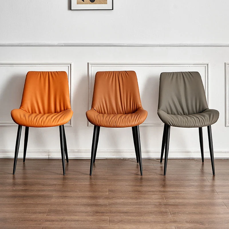 Scandinavisch design lederen eetkamerstoel voor thuis Armloze stoel met stevige rugleuning Clearhalo