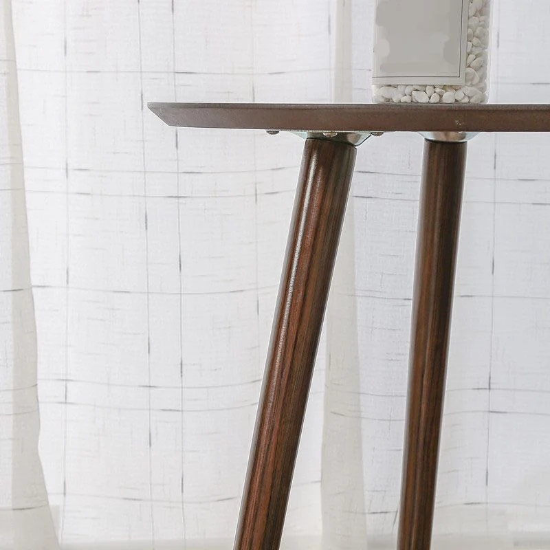 Scandinavische bank met accent aan de zijkant, Tri Pin-bijzettafel, ronde bijzettafel Clearhalo
