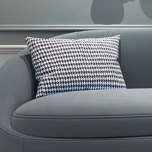 Scandinavische effen kleur fluweel getufte chaise stoel met gerolde armen Clearhalo