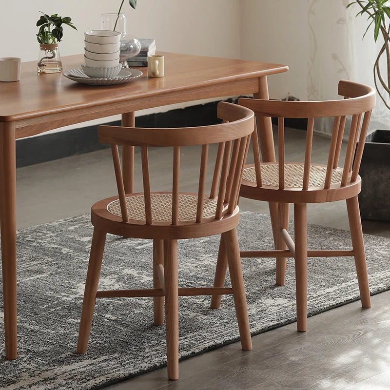 Traditionele houten eetkamerstoelen zonder armleuningen Windsor stoelen aan de achterkant voor thuisgebruik Clearhalo