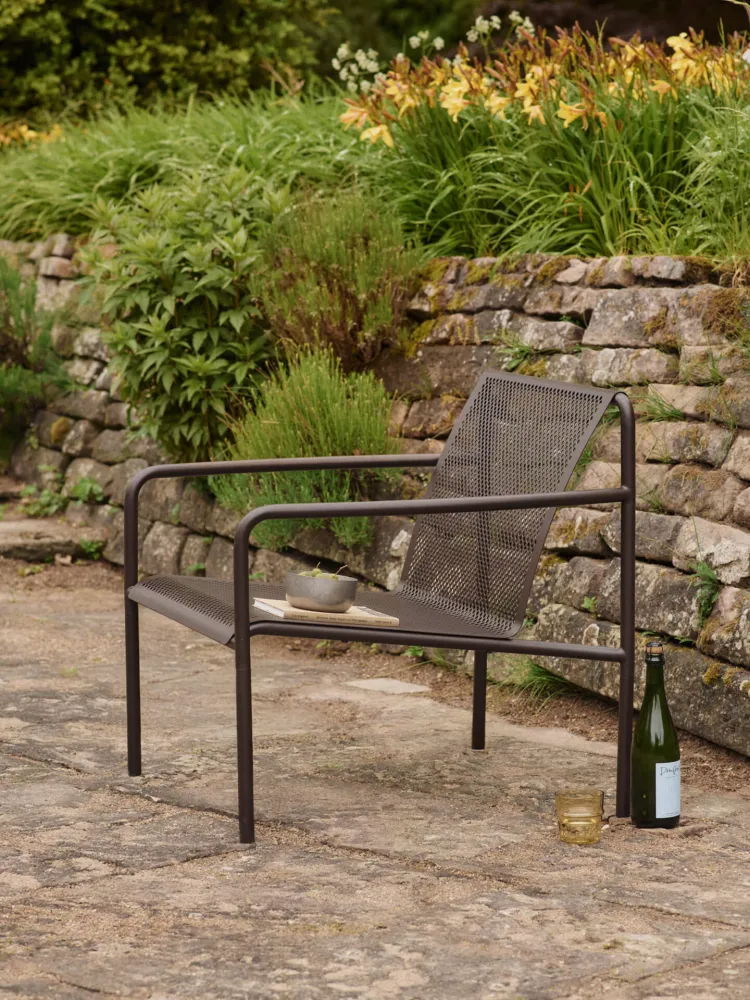 Dapple Lounge Chair Arms - Dark Chocolate Ferm Living - COM