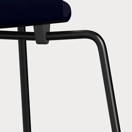 Fritz Hansen ANT eetkamerstoel black ash coloured Midnight Blue