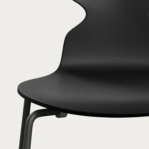 Fritz Hansen ANT eetkamerstoel black ash coloured Black