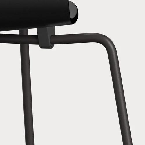 Fritz Hansen ANT eetkamerstoel black ash coloured Black