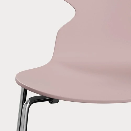 Fritz Hansen ANT eetkamerstoel chrome ash lacquered Pale Rose