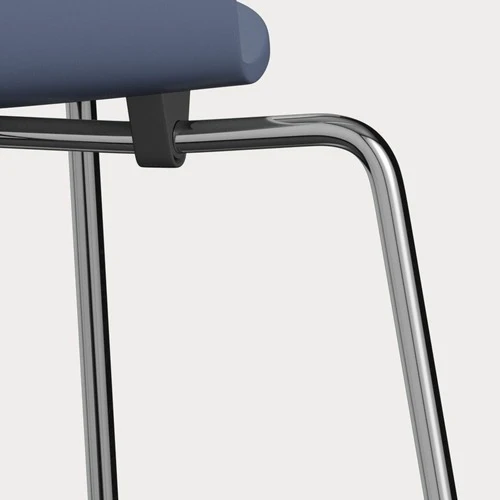 Fritz Hansen ANT eetkamerstoel chrome ash lacquered Dusk Blue