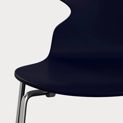Fritz Hansen ANT eetkamerstoel chrome ash lacquered Midnight Blue