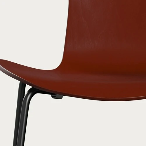 Fritz Hansen Grand Prix eetkamerstoel black ash coloured Venetian Red