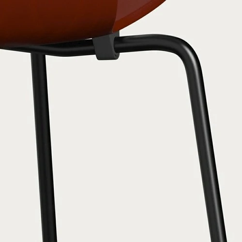 Fritz Hansen Grand Prix eetkamerstoel black ash coloured Venetian Red