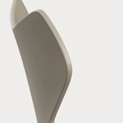 Fritz Hansen Grand Prix eetkamerstoel black ash lacquered Light Beige