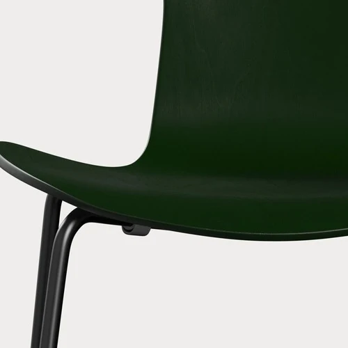 Fritz Hansen Grand Prix eetkamerstoel black ash coloured Evergreen