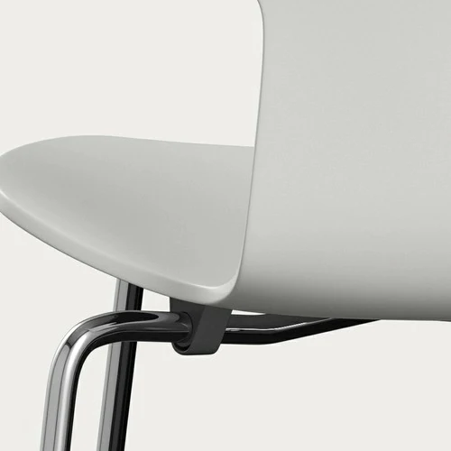 Fritz Hansen Grand Prix eetkamerstoel chrome ash lacquered White