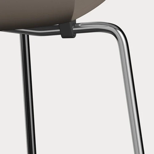 Fritz Hansen Grand Prix eetkamerstoel chrome ash lacquered Deep Clay