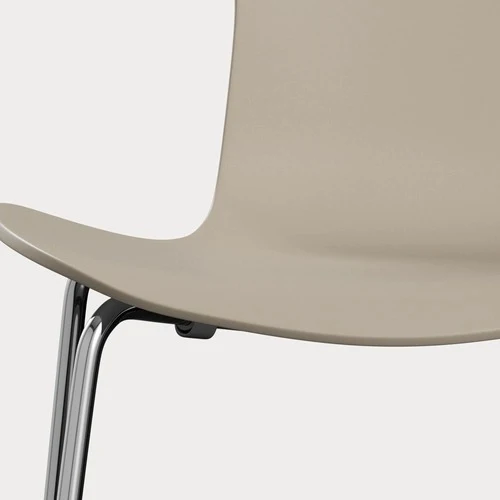 Fritz Hansen Grand Prix eetkamerstoel chrome ash lacquered Light Beige
