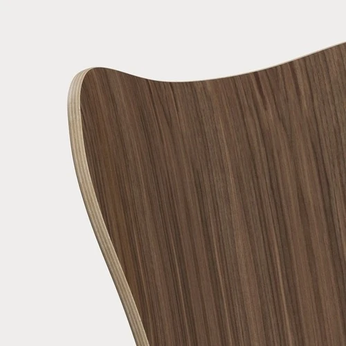 Fritz Hansen Series 7 Vlinderstoel barkruk H64 black clear lacquered walnut