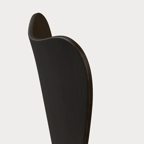 Fritz Hansen Series 7 Vlinderstoel black clear lacquered full dark stained oak