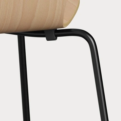 Fritz Hansen Series 7 Vlinderstoel black clear lacquered beech