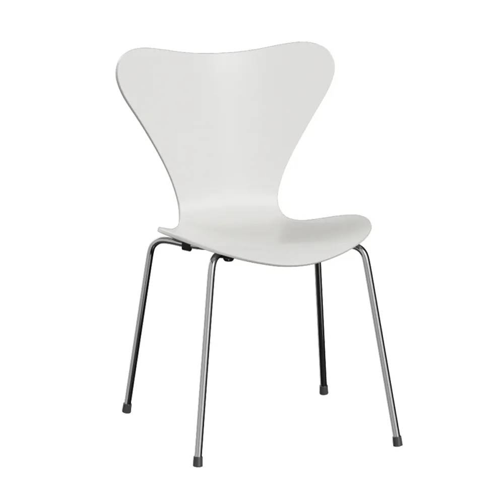 Fritz Hansen Series 7 Vlinderstoel chrome ash lacquered White