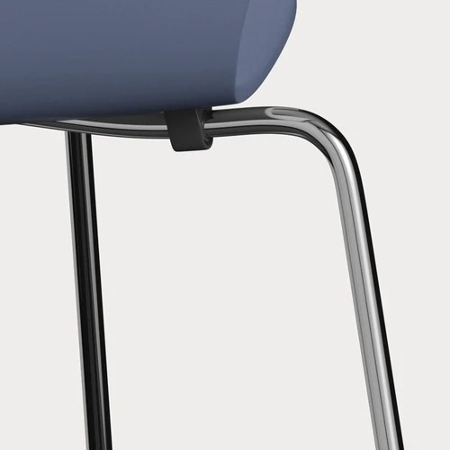 Fritz Hansen Series 7 Vlinderstoel chrome ash lacquered Dusk Blue