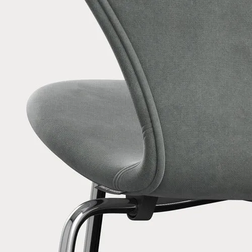 Fritz Hansen Series 7 Vlinderstoel chrome Belfast Seal Grey