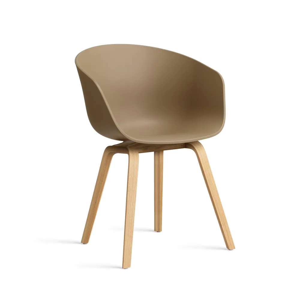 HAY About Chair AAC 22 eetkamerstoel gelakt eiken Clay 2.0