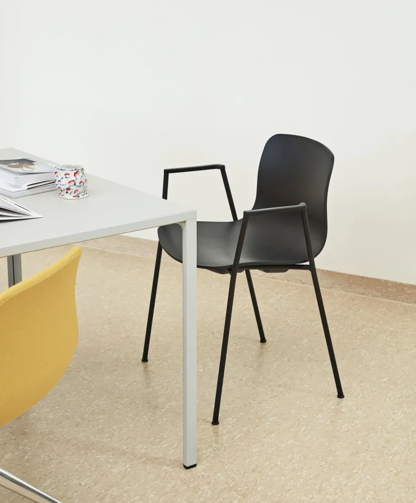 HAY About Chair AAC 18 eetkamerstoel zwart Khaki 2.0