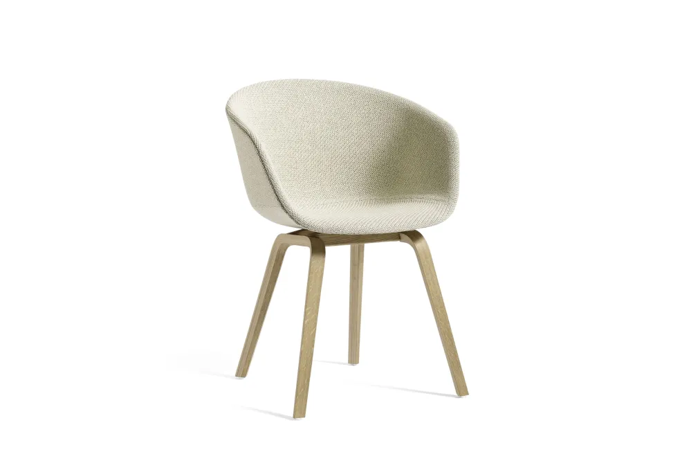 HAY About Chair AAC 23 eetkamerstoel zwart gelakt eiken Coda 100