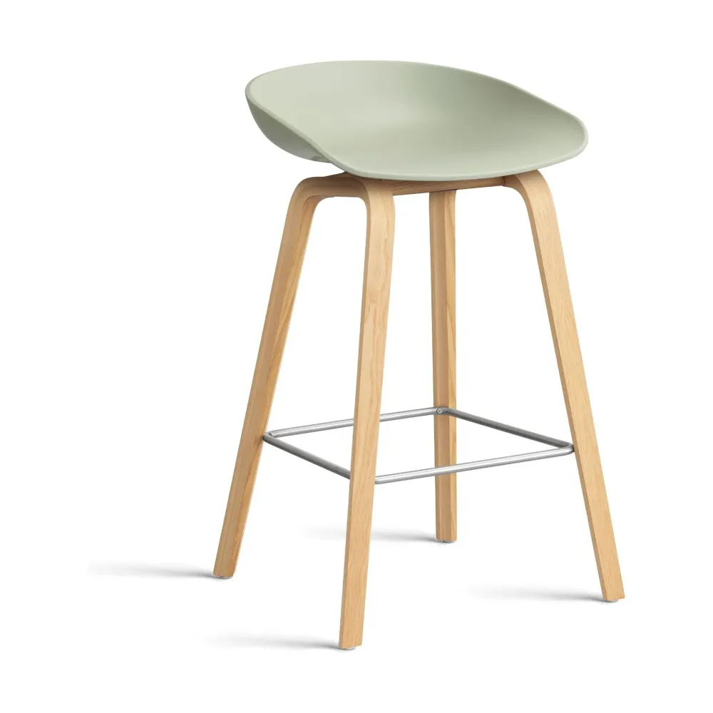 HAY About Stool AAS 32 barkruk H65 gelakt eiken Pastel Green 2.0