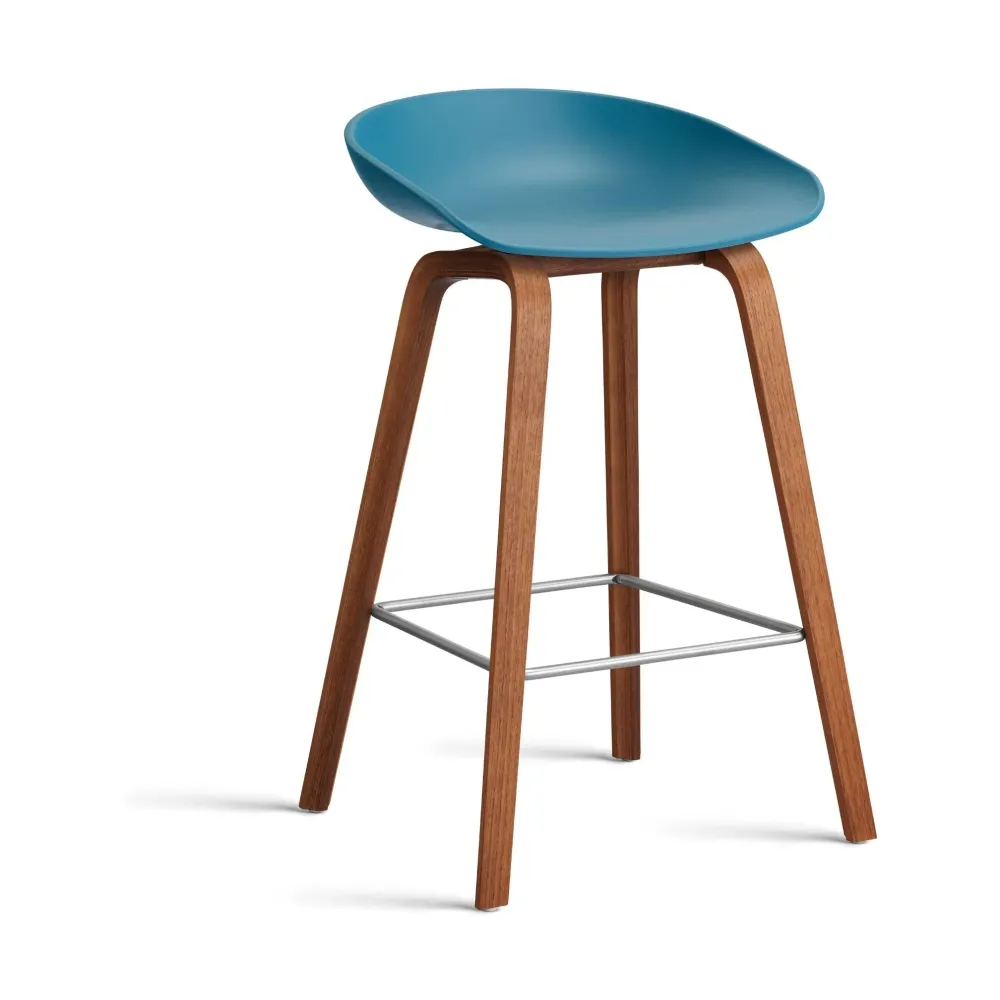 HAY About Stool AAS 32 barkruk H65 walnoot Azure Blue 2.0